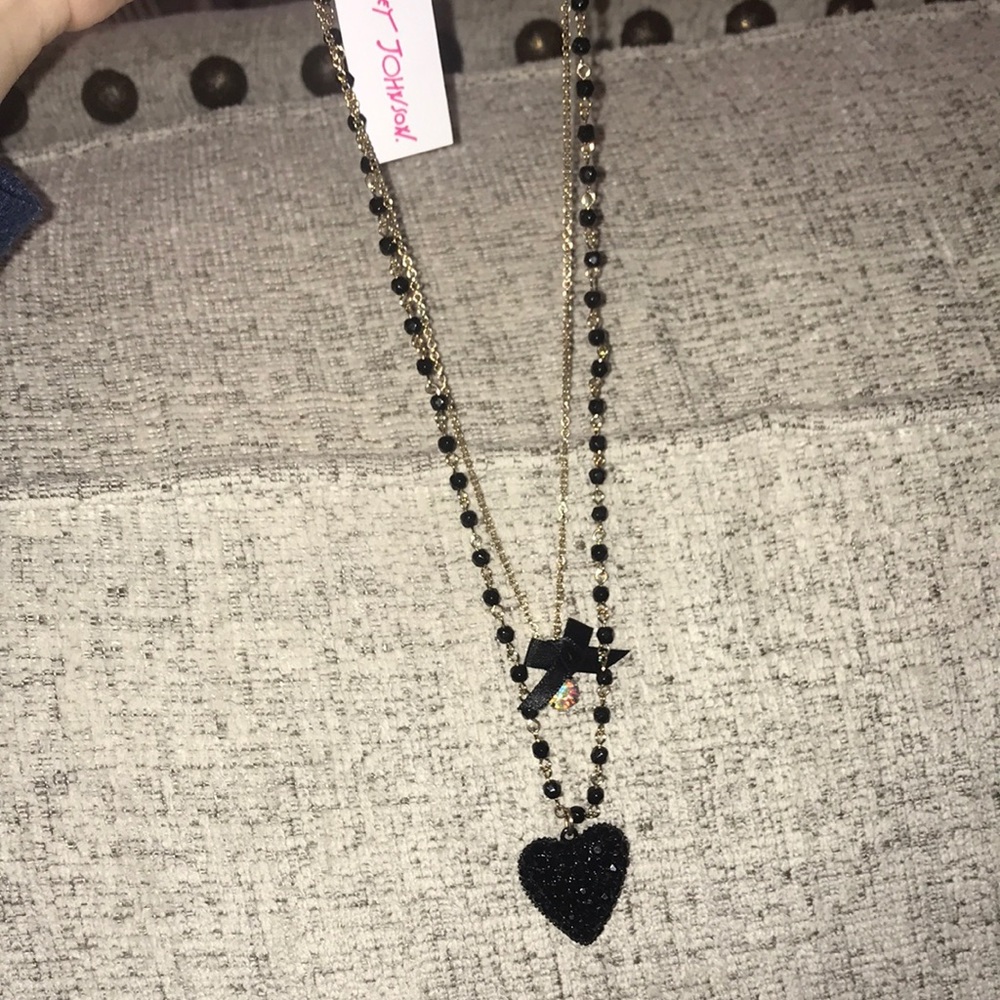 Betsey Johnson black page heart gold necklace